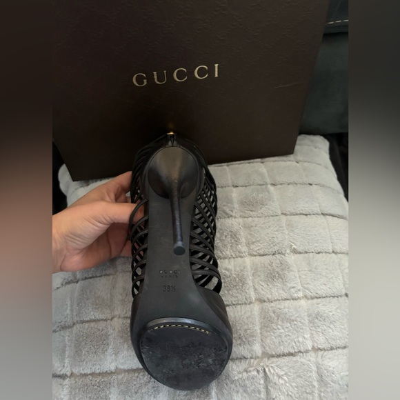 GUCCI leather Saddle Soft Lux Caged Peep Toe sandals size 38 1/2 - Picture 4 of 9